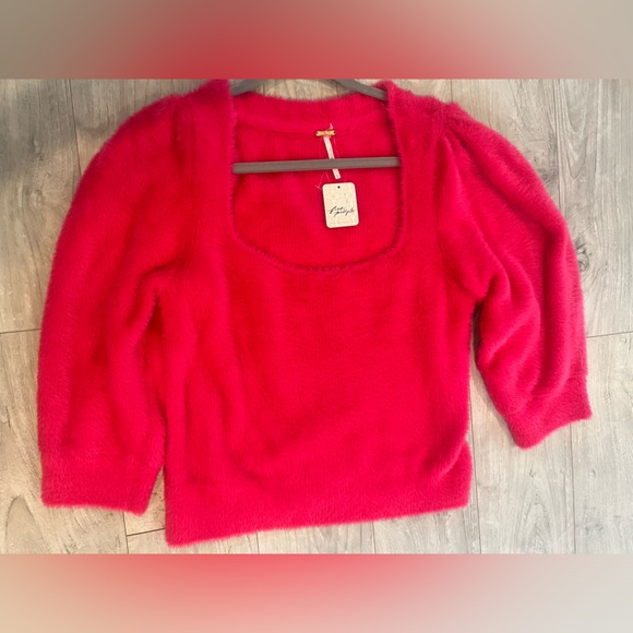 Free People Moonbeam Sweater Cropped Pullover Soft Fuzzy Pink Sweater Large NWT - Picture 2 of 9